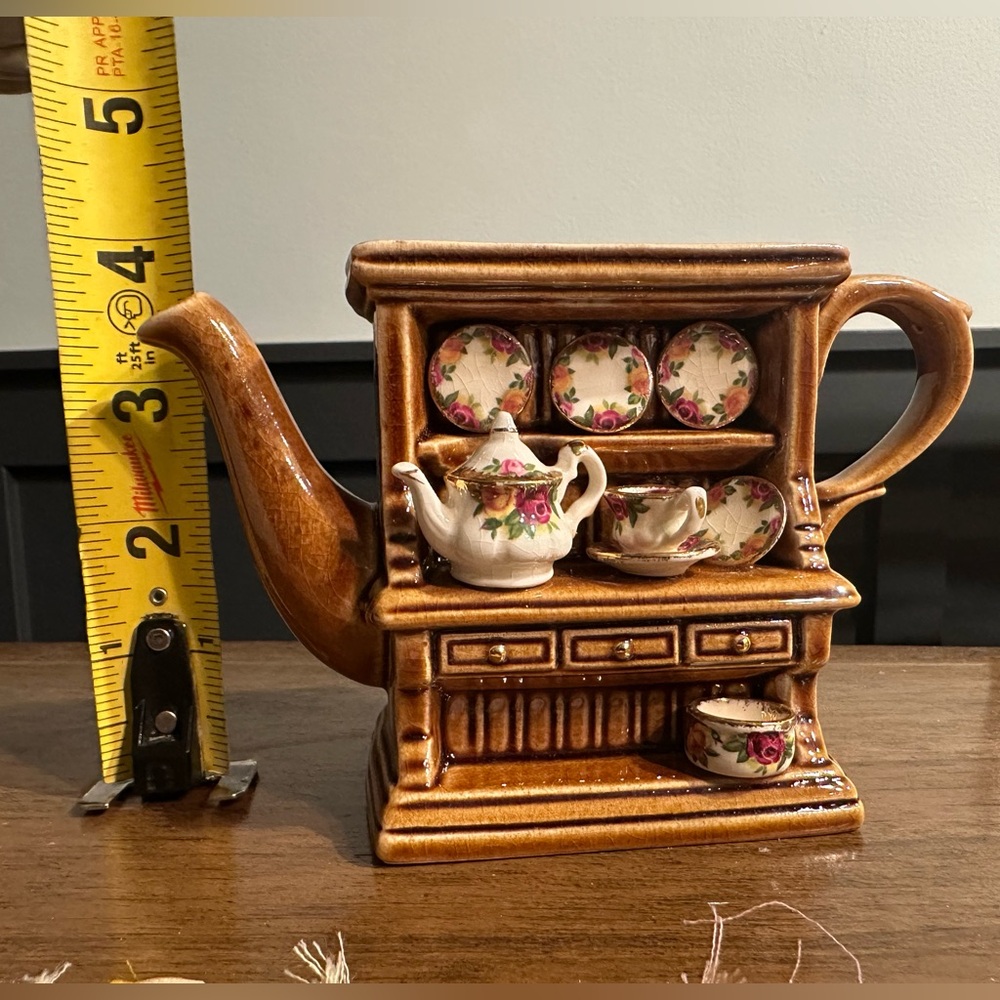 Vintage Ceramic Teapot w/ Floral Accents, Royal Albert Cardew Old Country Roses